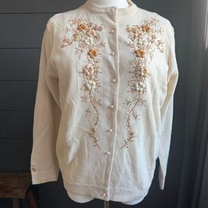Vintage 40 Embroidered Button Up Cream Cardigan Feminine Floral Cottagecore